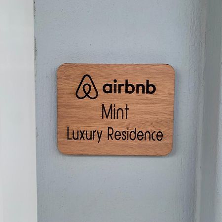 Modern Mint Sunny House Near The Airport Apartment Spata  Bagian luar foto